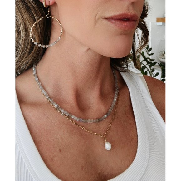 BUNDLE Classic Pearl Necklace Gold Paperclip Chain AND Moonstone Stud Earrings - Picture 12 of 14